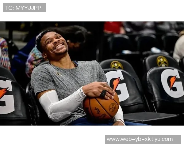 艾弗森盛赞威少全力以赴称其最像自己展现拼搏精神